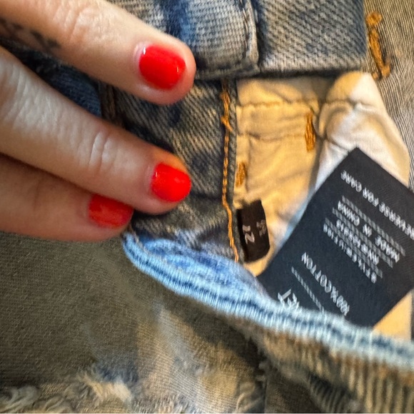 Vervet high waist cutoff jean shorts size 27 EUC - Picture 5 of 5